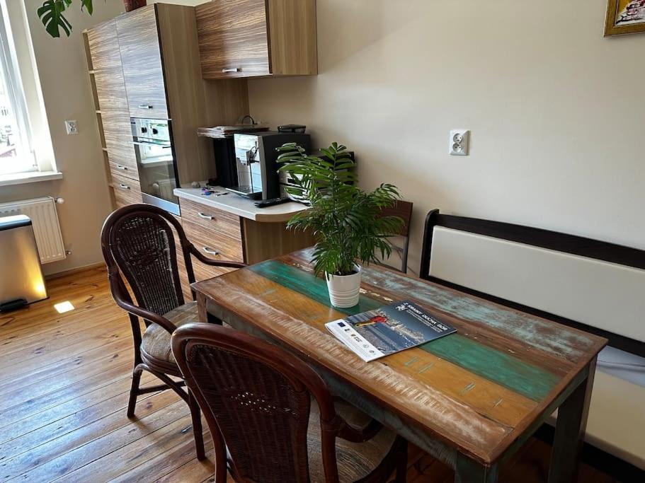 Ferienwohnung Jelenizen Jelenia Góra Exterior foto